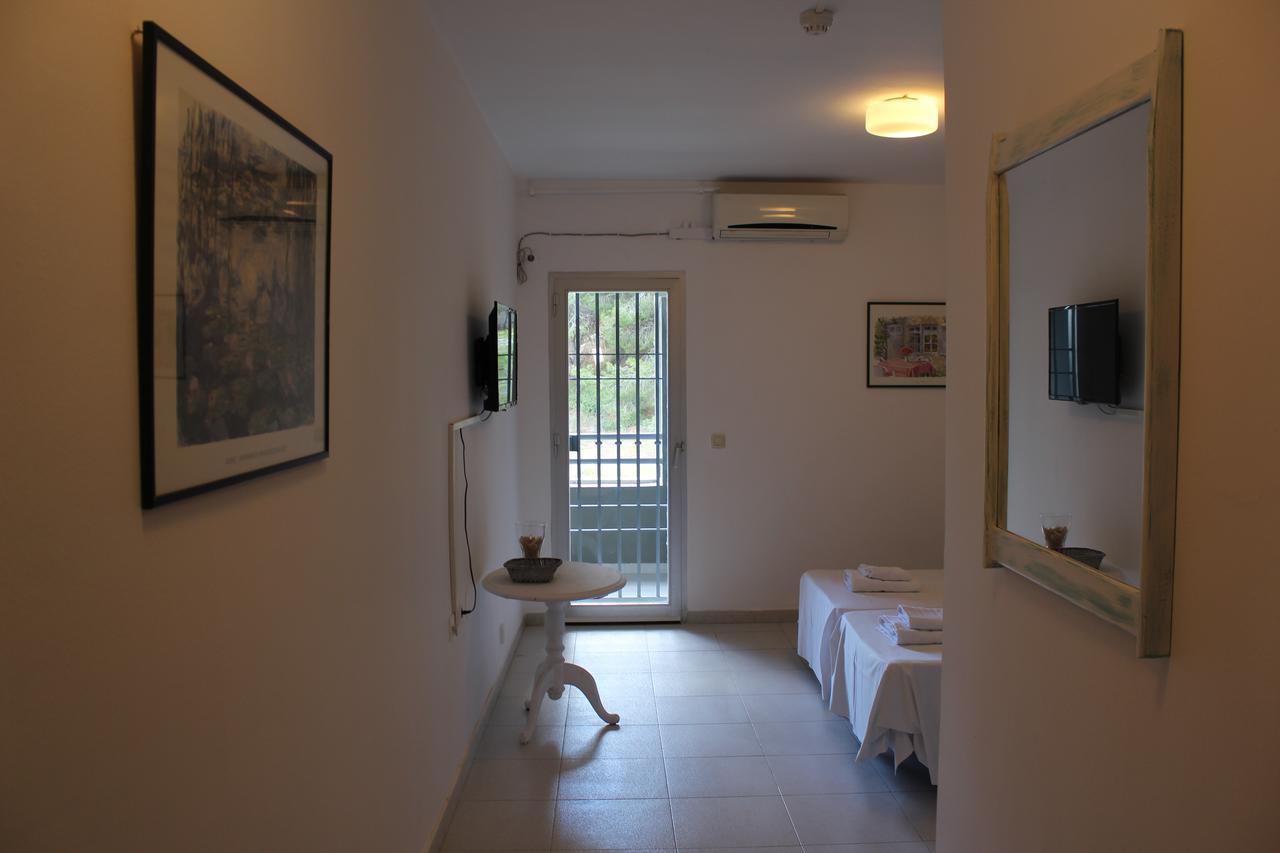Hostal La Torre Almuñécar Exterior foto